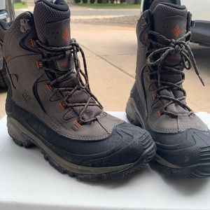 Columbia snow boots